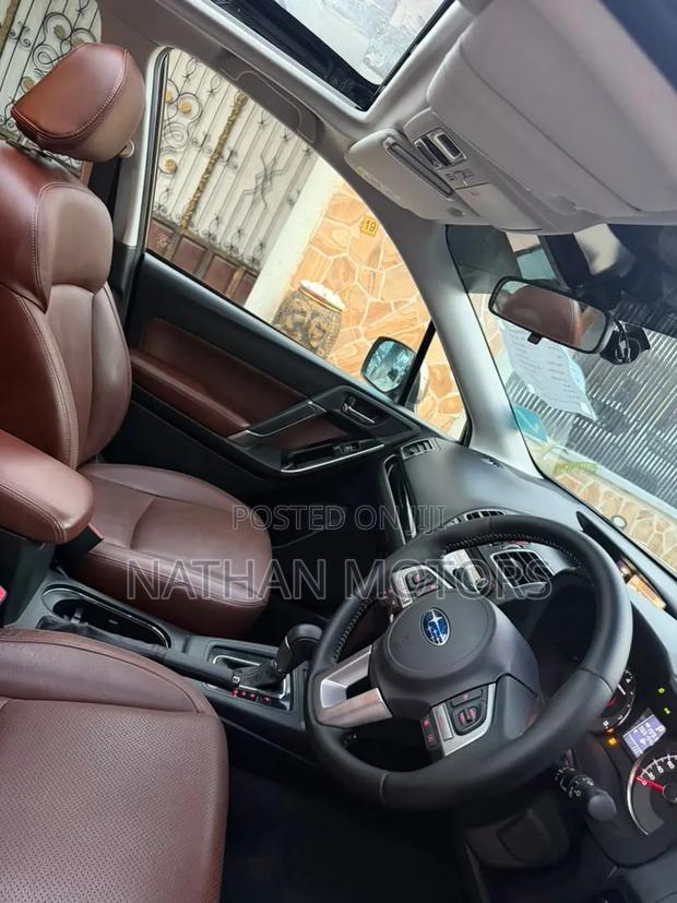 Subaru Forester 2017 Gray