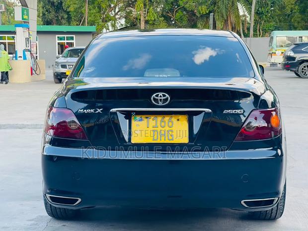 Toyota Mark X 2006 Black