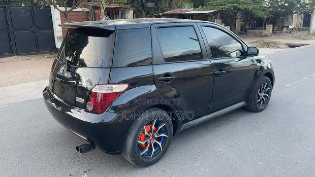 Toyota IST 2004 Black
