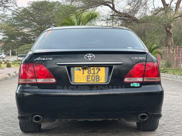 Toyota Crown 2007 Matt Black