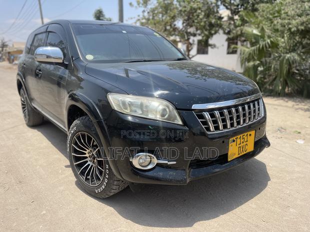 Toyota Vanguard 2010 Black