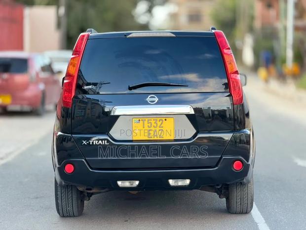 Nissan X-Trail 2010 Black