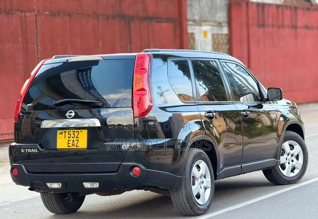 Nissan X-Trail 2010 Black
