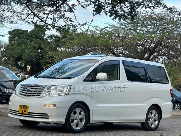 Toyota Alphard 2004 White