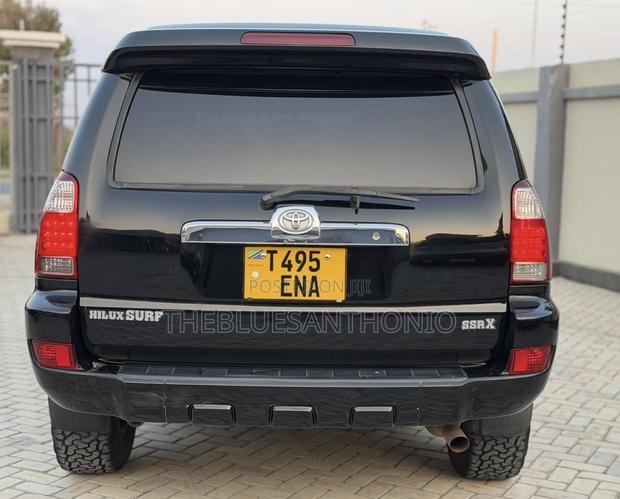 Toyota Hilux Surf 2005 Black