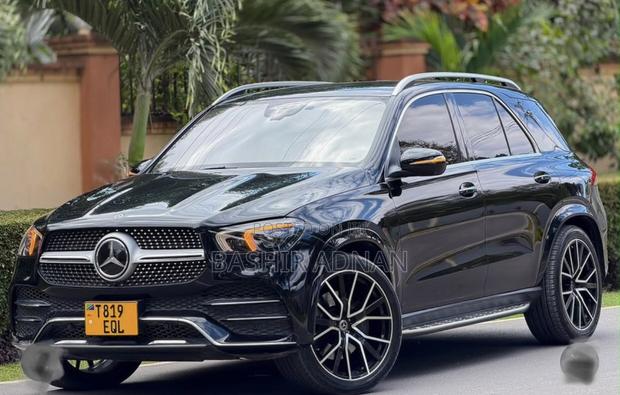 Mercedes-Benz GLE-Class GLE 400d 4MATIC 2021 Black