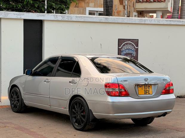 Toyota Brevis 2004 Silver