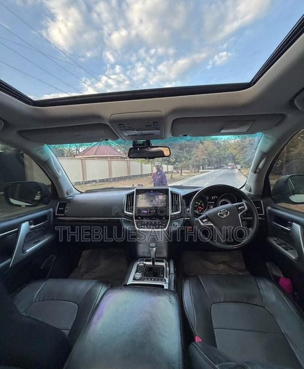 Toyota Land Cruiser 2014 Pearl