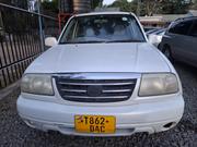 Suzuki Escudo 2002 White for sale