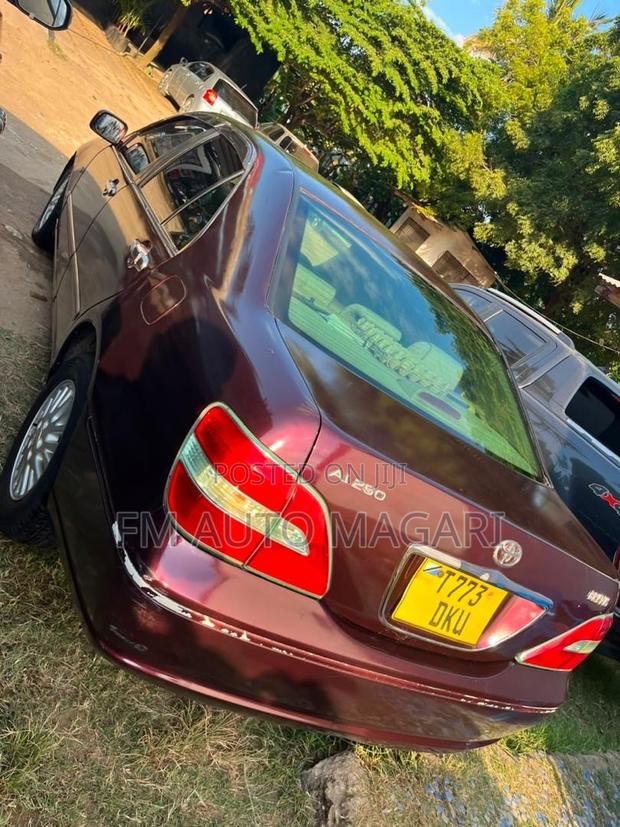 Toyota Brevis 2004 Red