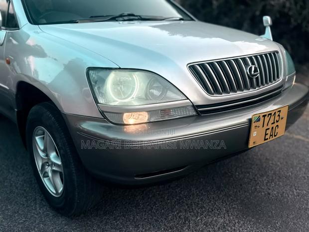Toyota Harrier 2006 Silver