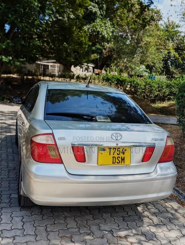 Toyota Premio 2005 Silver