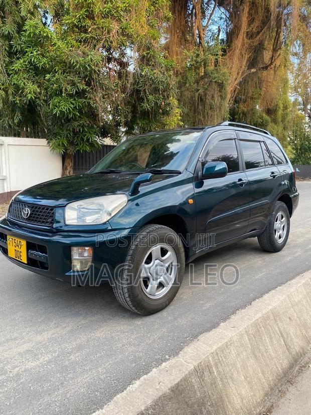 Toyota RAV4 1.8 2005 Green