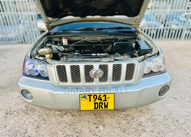 Toyota Kluger 2004 Silver