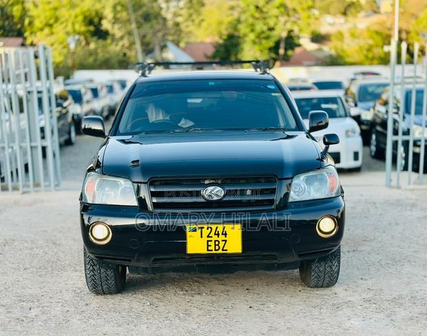 Toyota Kluger 2004 Black