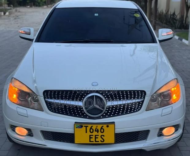 Mercedes-Benz C-Class 2009 White