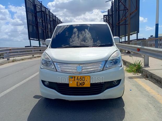 Suzuki Solio 2014 White
