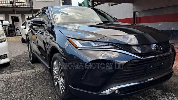 Toyota Harrier 2022 Black