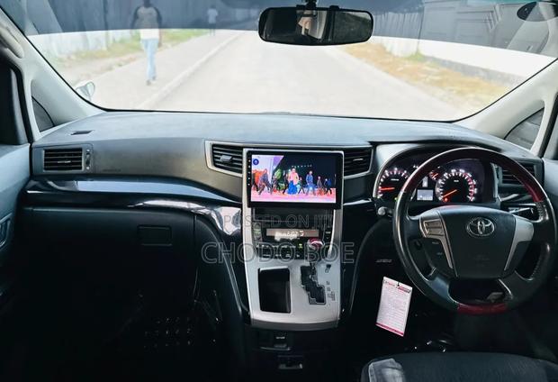 Toyota Alphard 2009 Pearl