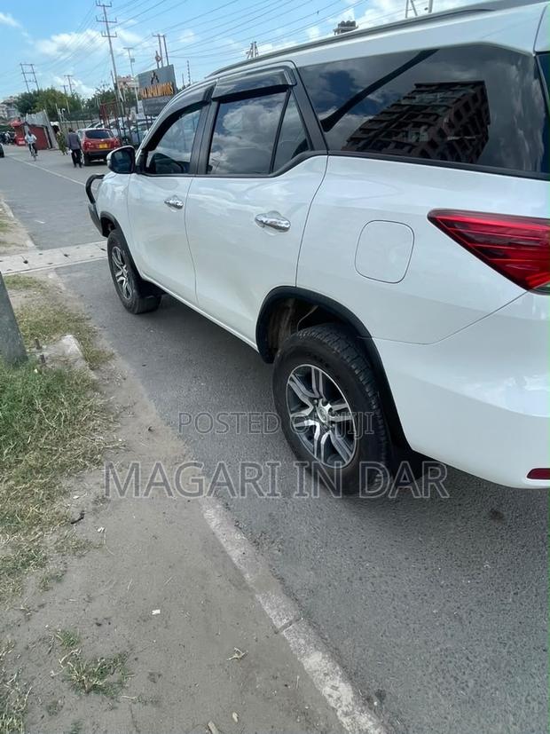 Toyota Fortuner 2019 White