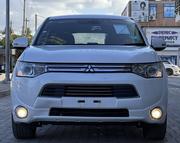 Mitsubishi Outlander 2014 White for sale