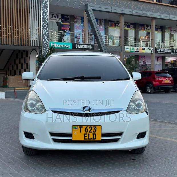Toyota Wish 2006 White