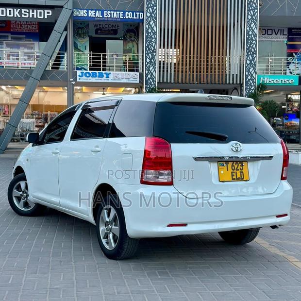 Toyota Wish 2006 White