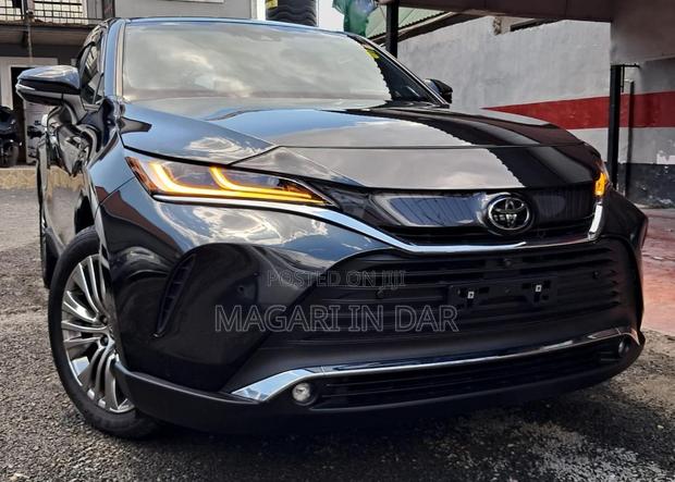 Toyota Harrier 2021 Black