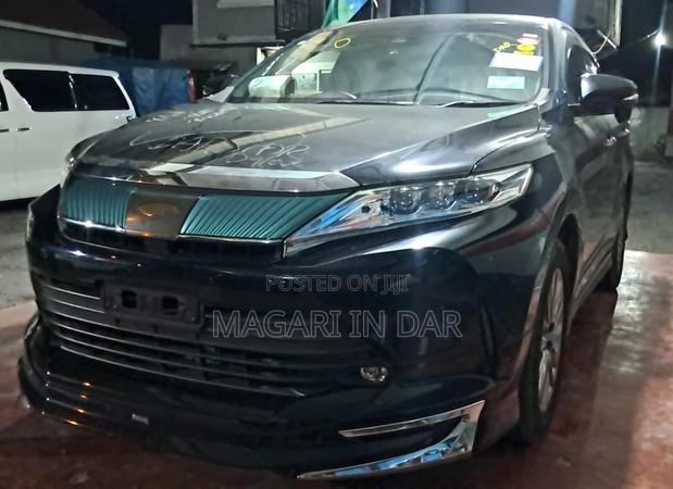 Toyota Harrier 2017