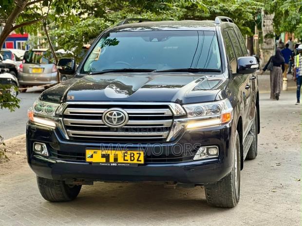Toyota Land Cruiser 2017 Black