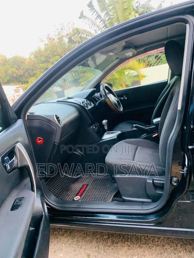 Nissan Dualis 2010 Black