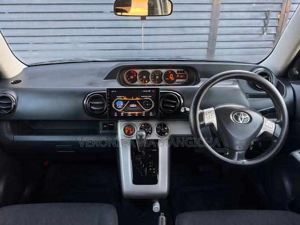 Toyota Corolla Rumion 2009 Black