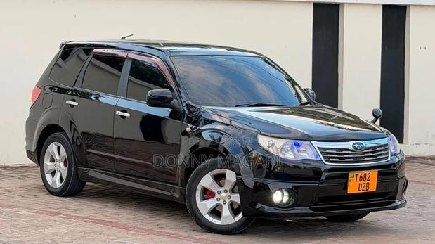 Subaru Forester 2011 Black