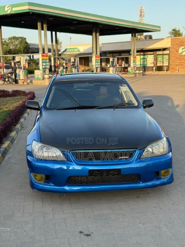 Toyota Altezza 2002 Blue