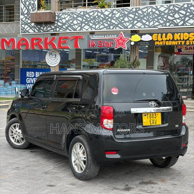 Toyota Corolla Rumion 2008 Black