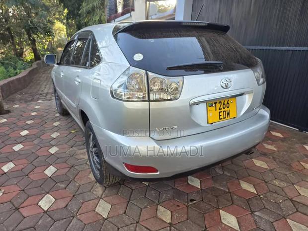 Toyota Harrier 2007 Silver