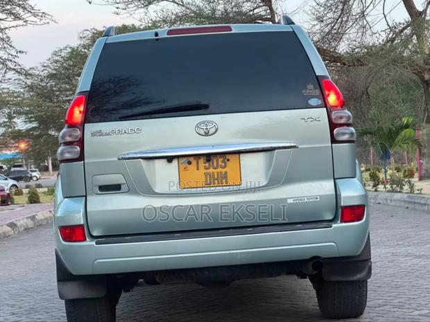 Toyota Land Cruiser Prado 2007 Silver