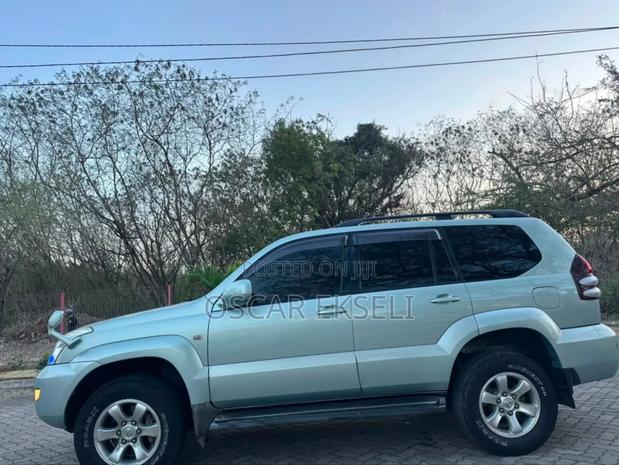 Toyota Land Cruiser Prado 2007 Silver