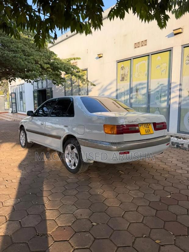 Toyota Corona Premio 2001 Silver