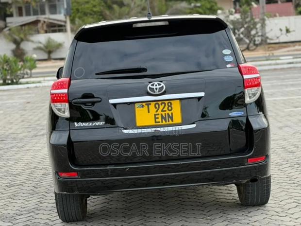Toyota Vanguard 2010 Black