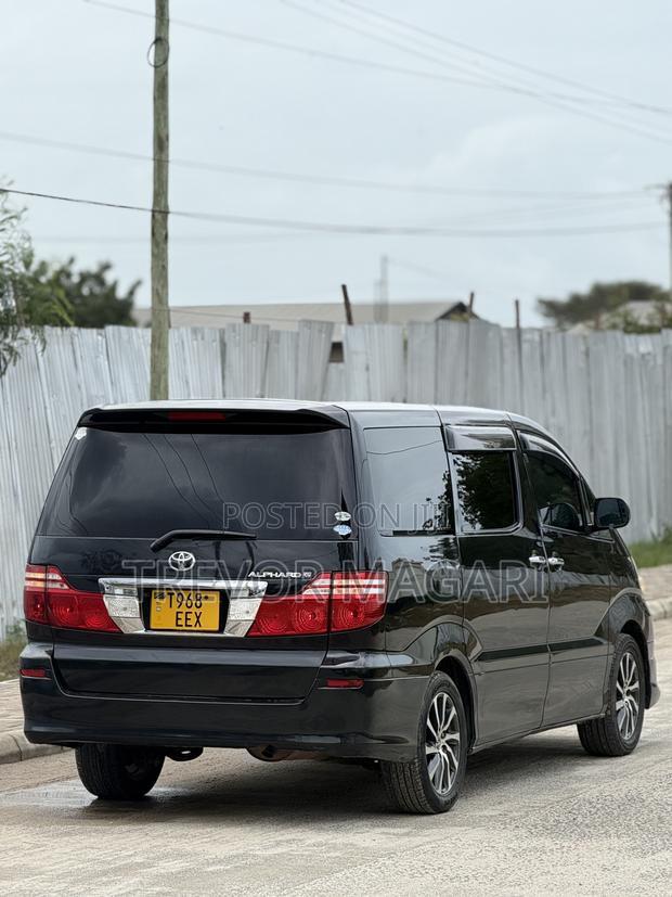 Toyota Alphard 2006 Black