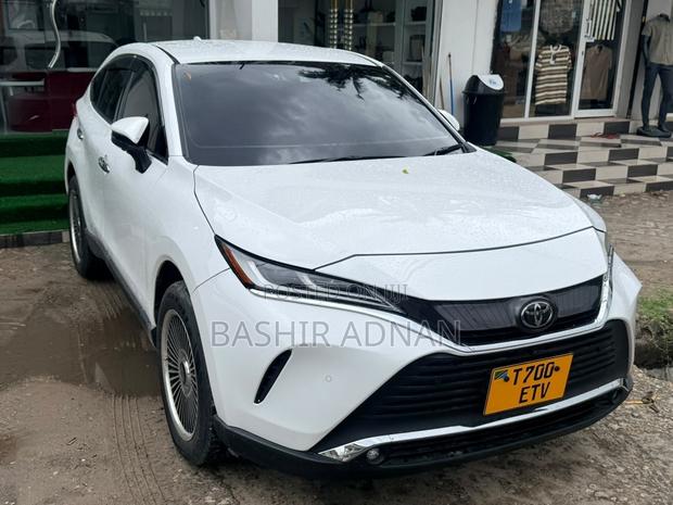 Toyota Harrier Z 2021 White
