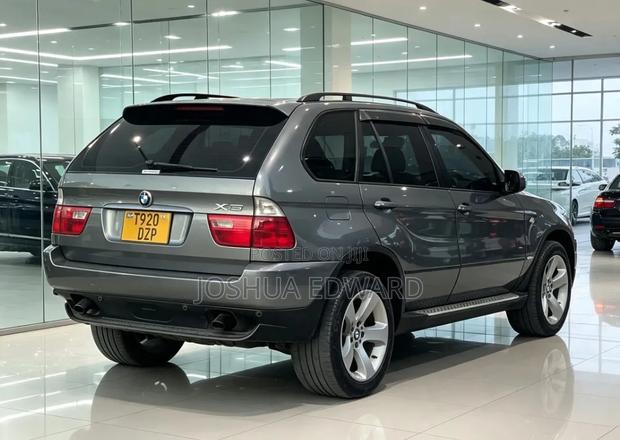 BMW X5 2027 Ivory