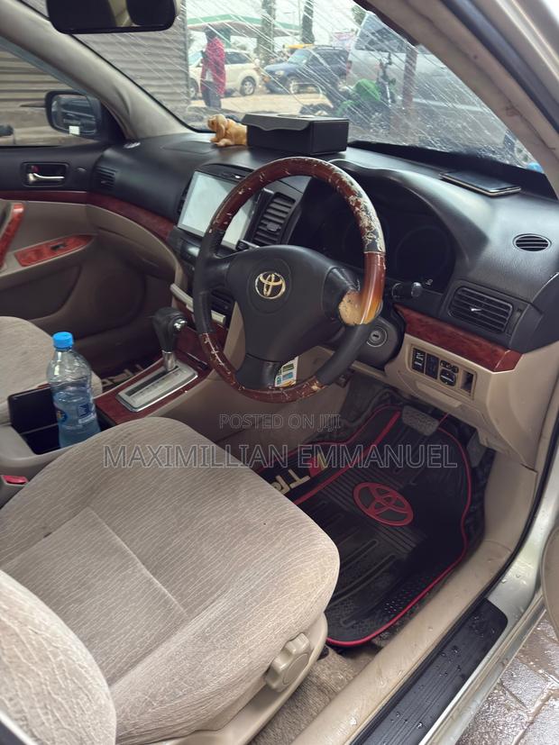 Toyota Premio 2005 Silver