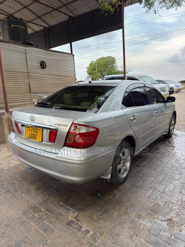Toyota Premio 2005 Silver