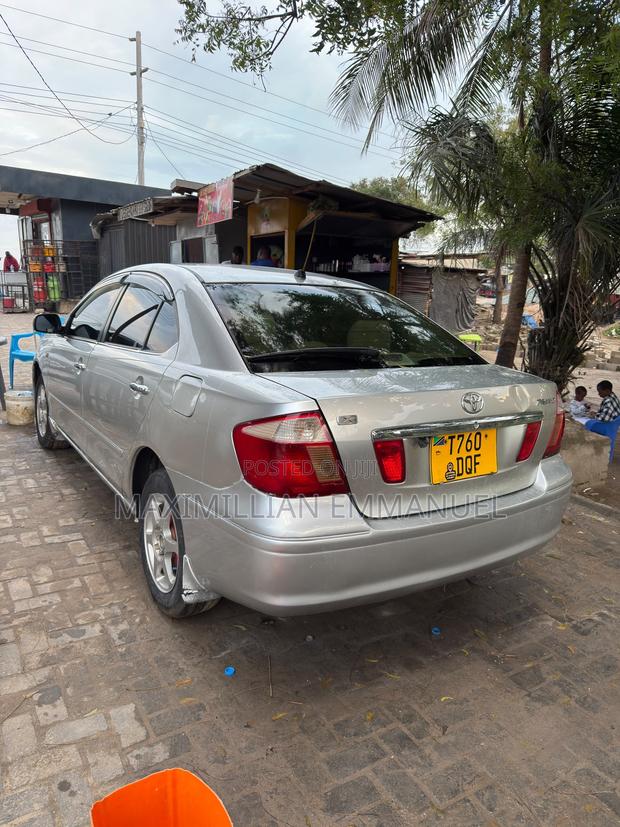 Toyota Premio 2005 Silver