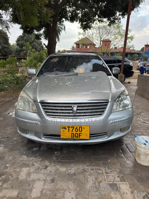 Toyota Premio 2005 Silver