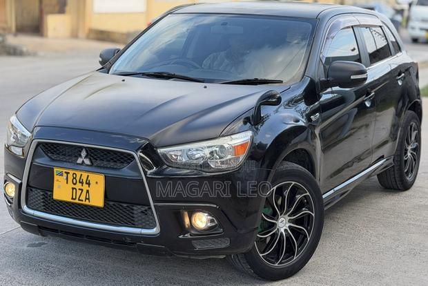 Mitsubishi RVR 2013 Black