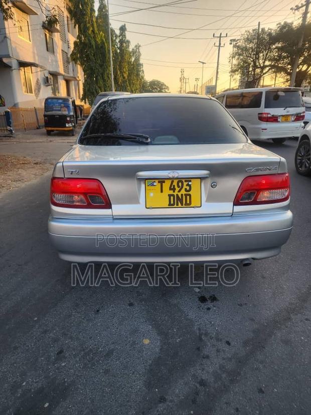 Toyota Carina 1.5 FWD Sedan 2001 Silver