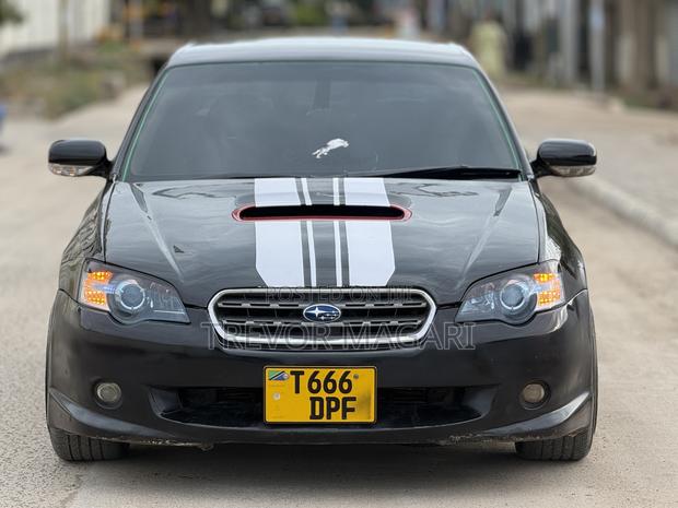 Subaru Legacy 2004 Black